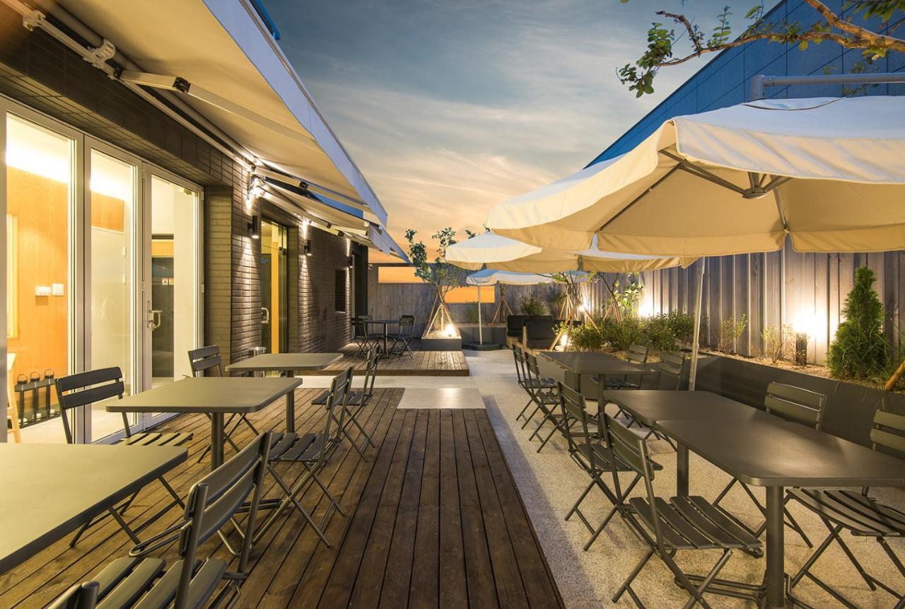 Blo By Blo Hotel Тегу Екстериор снимка