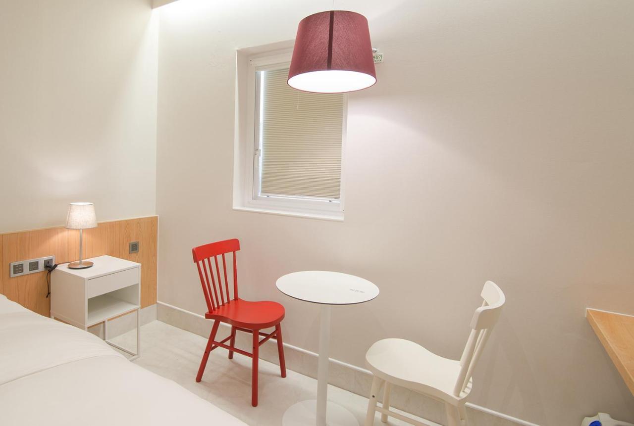 Blo By Blo Hotel Тегу Екстериор снимка