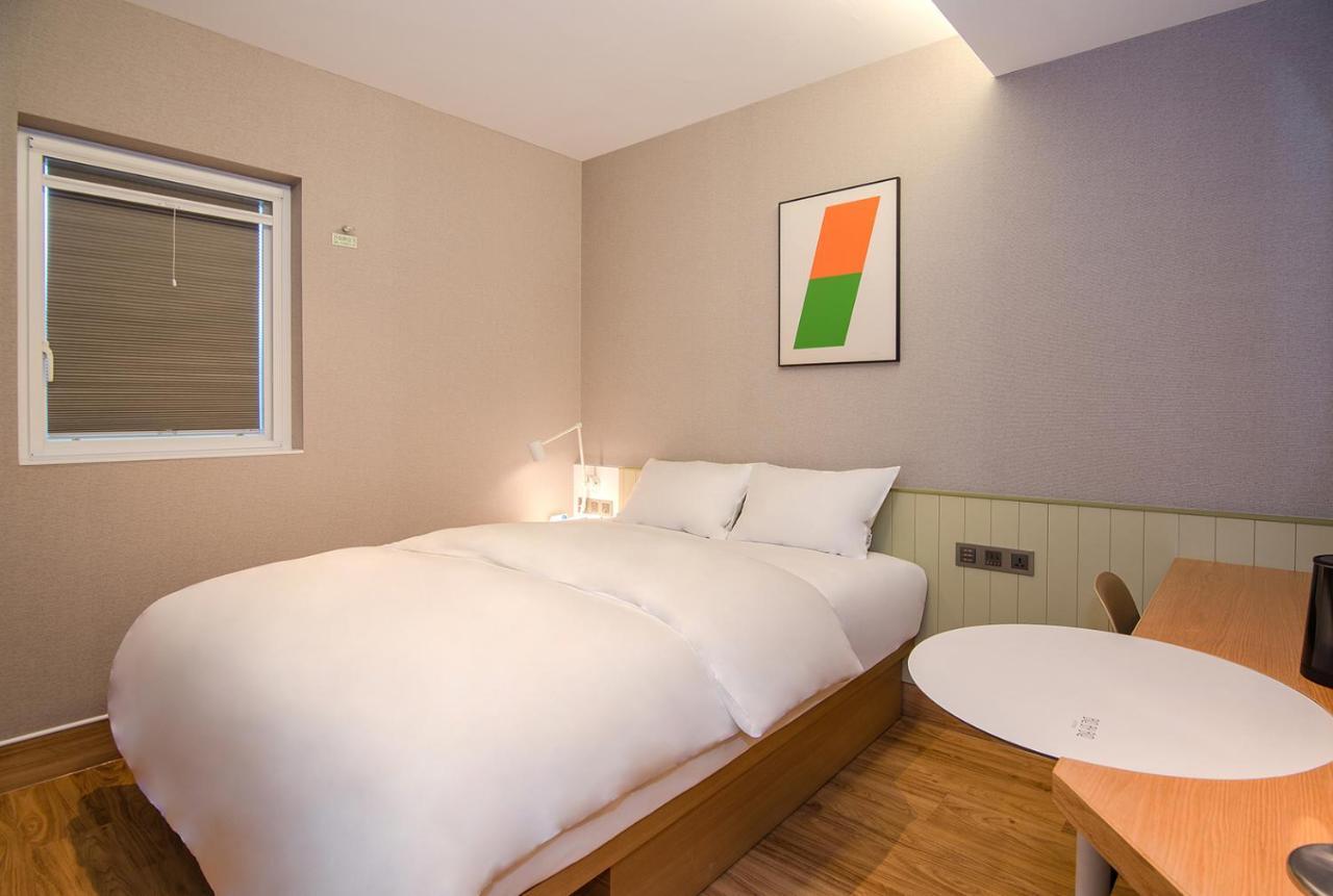 Blo By Blo Hotel Тегу Екстериор снимка