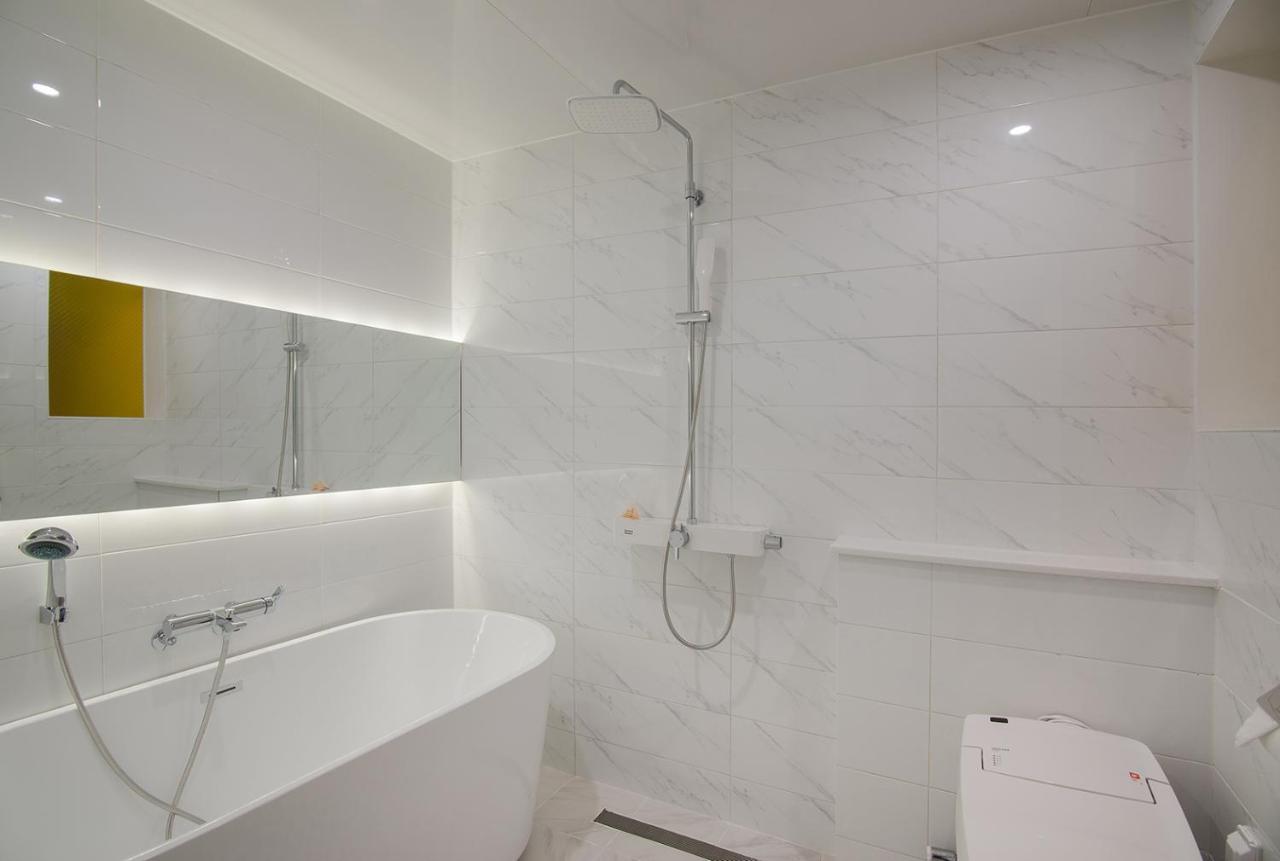 Blo By Blo Hotel Тегу Екстериор снимка